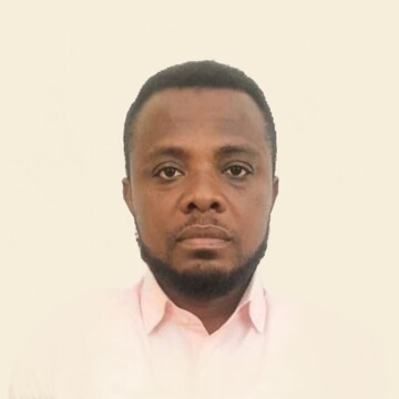 Domestic cleaner, Clapham Common - Emmanuel