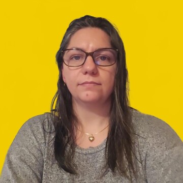 Domestic cleaner, Dollis Hill - Camila