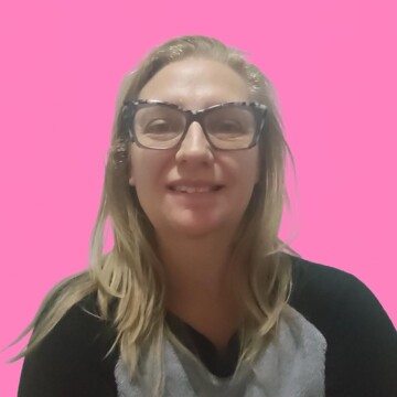 Domestic cleaner, Clarence - Angela