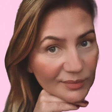 Hairdresser at home, Watchetts - Maria