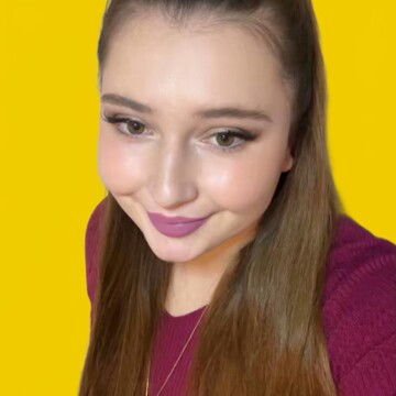 Domestic cleaner, Romford Town - Agetina