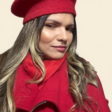 Domestic cleaner, Clock House - Luciane