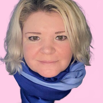 Domestic cleaner, Marine Adur  - Anna