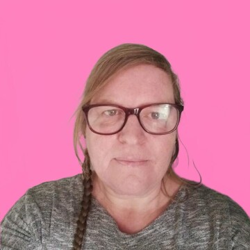 Domestic cleaner, Derwent - Helen