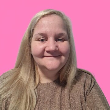 Domestic cleaner, Milton - Zoe