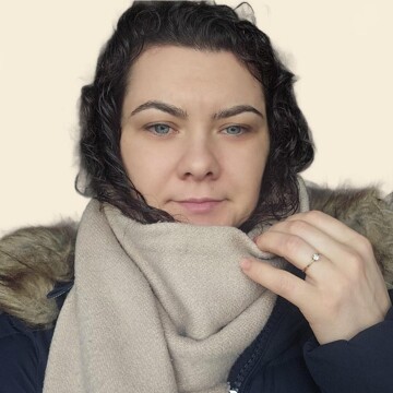 Domestic cleaner, Bletchley East - Albertina