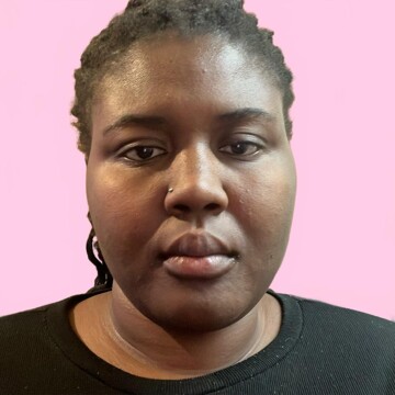 Domestic cleaner, Evelyn - Kaemba