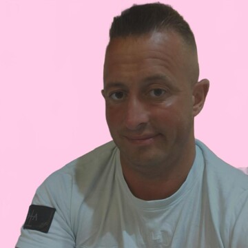 Domestic cleaner, Welwyn East - Lester