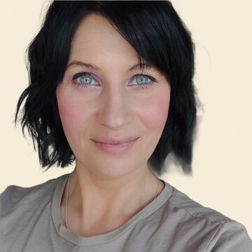 Domestic cleaner, West Putney - Lidia