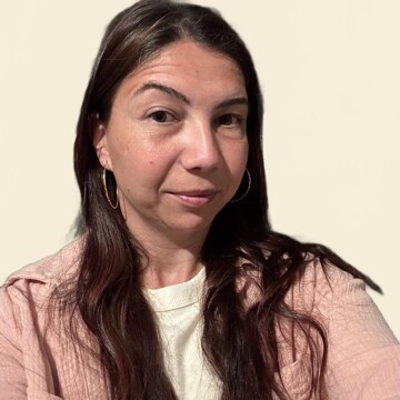 Domestic cleaner, Reddish South - Iuliana