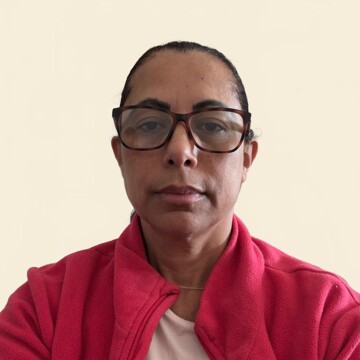 Domestic cleaner, Strood North - Maria