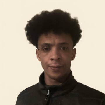 Domestic cleaner, Cardiff - Darrian