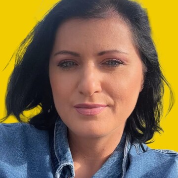 Domestic cleaner, St Stephen st alabans - Veronica Daniela