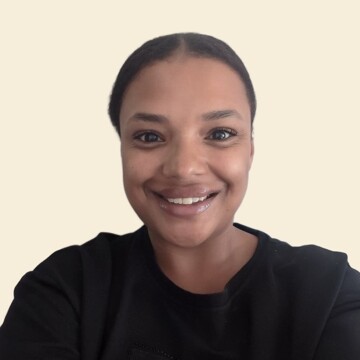 Domestic cleaner, Roe Lee - Jade