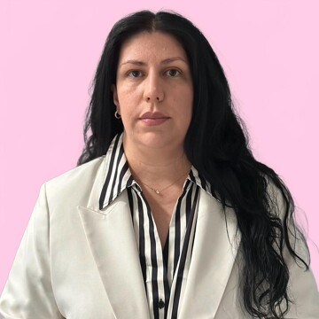 Domestic cleaner, Hillrise - Flávia