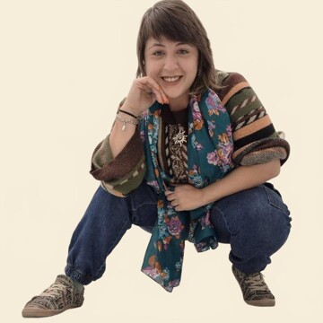 Hairdresser at home, Custom House - Oriana