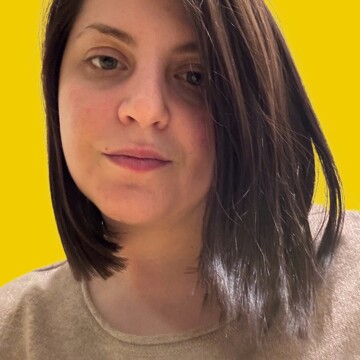 Domestic cleaner, Harborne - Elena-Luciana
