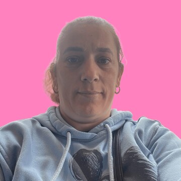 Domestic cleaner, Vange - Dora