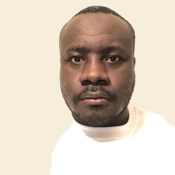 Domestic cleaner, Paddox - Ousseynou