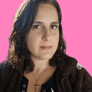 Domestic cleaner, West Ham - Camila