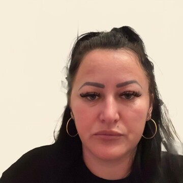 Domestic cleaner, Canons - Alina