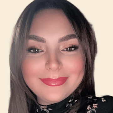 Coiffeuse & Esthéticienne à domicile, Pierre-Bénite - Farah