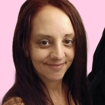 Aide ménagère à domicile, Roussillon (Isère) - Angelina