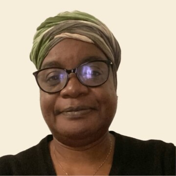 Aide ménagère à domicile, Créteil - Denise