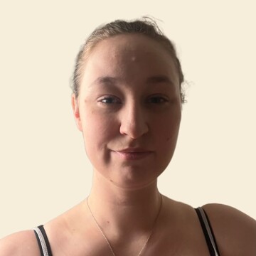 Nounou & Aide ménagère à domicile, Nice - Julie