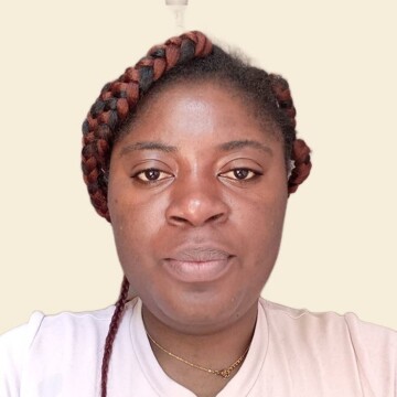 Nounou & Aide ménagère à domicile, Cergy - Aicha Vanessa