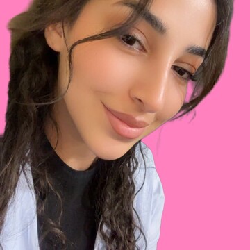 Nounou & Aide ménagère à domicile, Villeneuve-le-Roi - Djazira