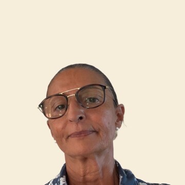 Coiffeuse à domicile, Guérande - Violette