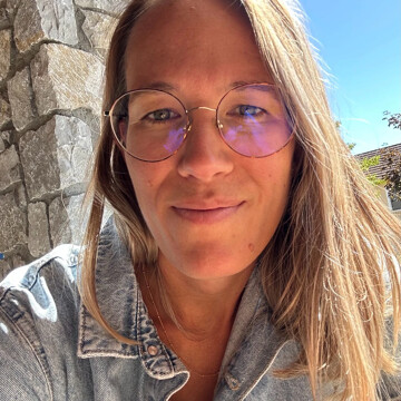 Nounou & Aide ménagère à domicile, Novalaise - Julie