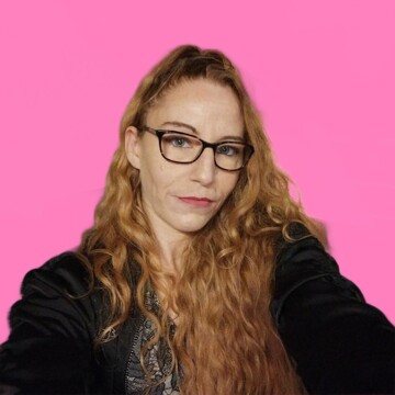 Nounou & Aide ménagère à domicile, Valdivienne - Céline