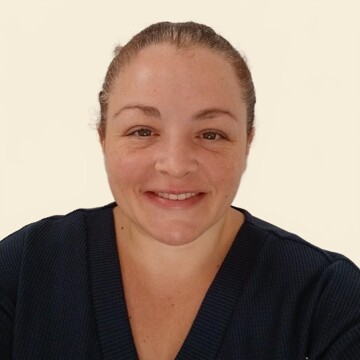 Aide ménagère à domicile, Saint-Privat-des-Vieux - Deborah