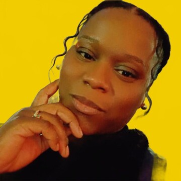 Aide ménagère à domicile, Nice - Miriam