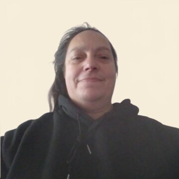 Aide ménagère à domicile, Caen - Isabelle