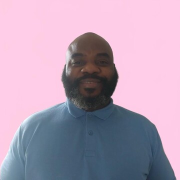 Aide ménagère à domicile, Cergy - Adebiyi