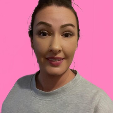 Aide ménagère à domicile, Cannes - Vanessa