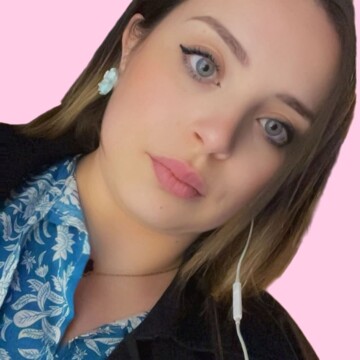 Nounou & Aide ménagère à domicile, Bagneux (Hauts-de-Seine) - Flora