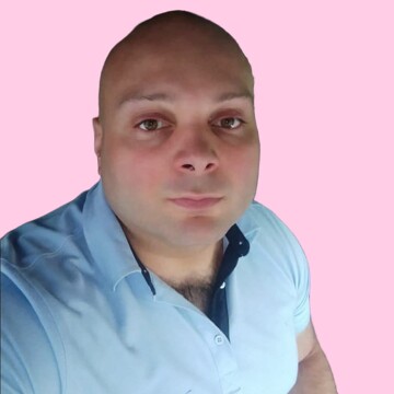 Aide ménagère à domicile, Nice - Adrien