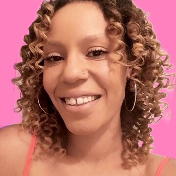 Aide ménagère à domicile, Bordeaux - Luana