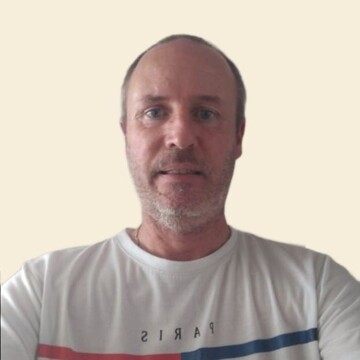 Aide ménagère à domicile, Antibes - Guillaume